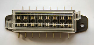 8-way fuse holder