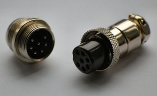 Locking plug and socket